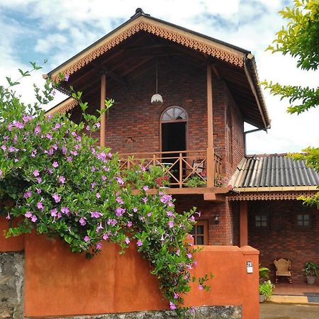 Primrose Inn كاندي المظهر الخارجي الصورة