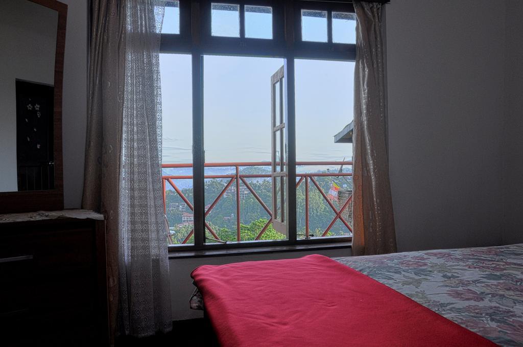 Primrose Inn كاندي المظهر الخارجي الصورة