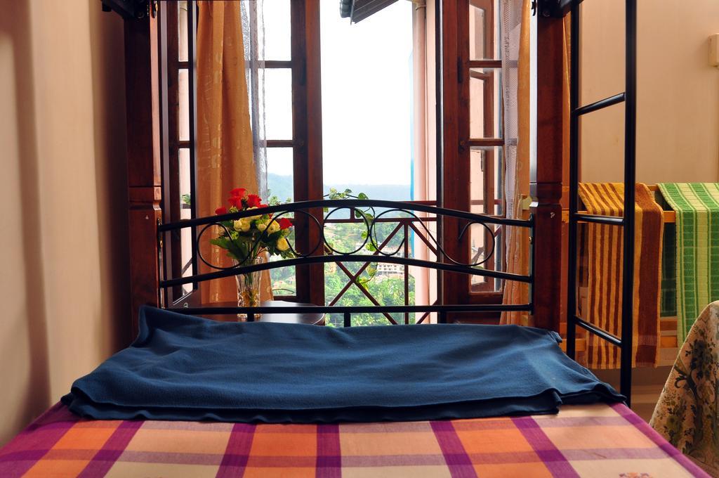 Primrose Inn كاندي المظهر الخارجي الصورة