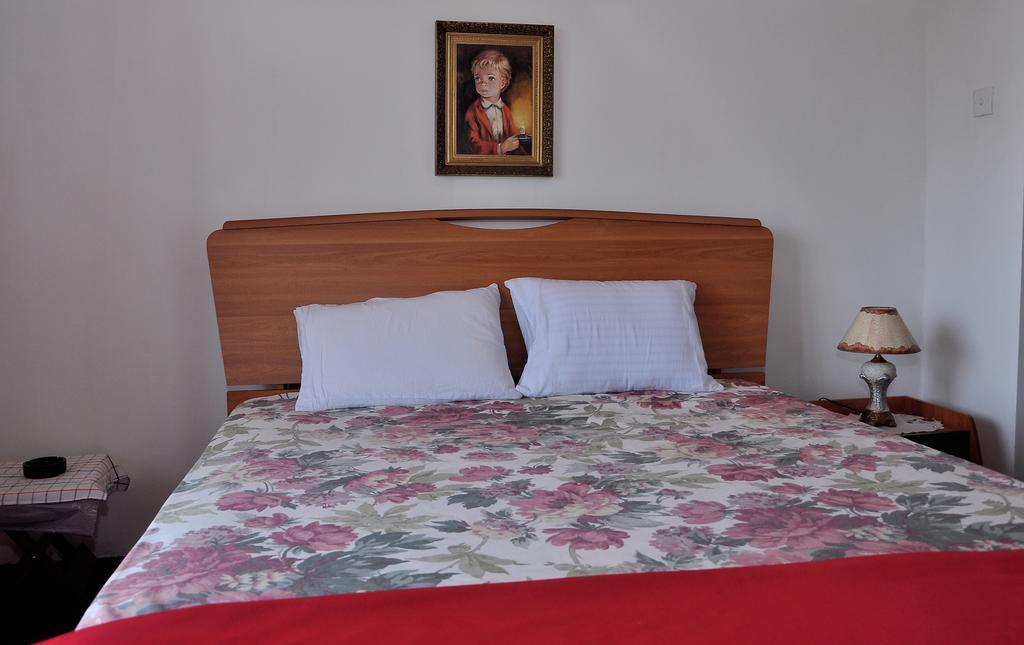 Primrose Inn كاندي المظهر الخارجي الصورة