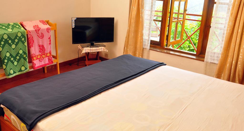 Primrose Inn كاندي المظهر الخارجي الصورة