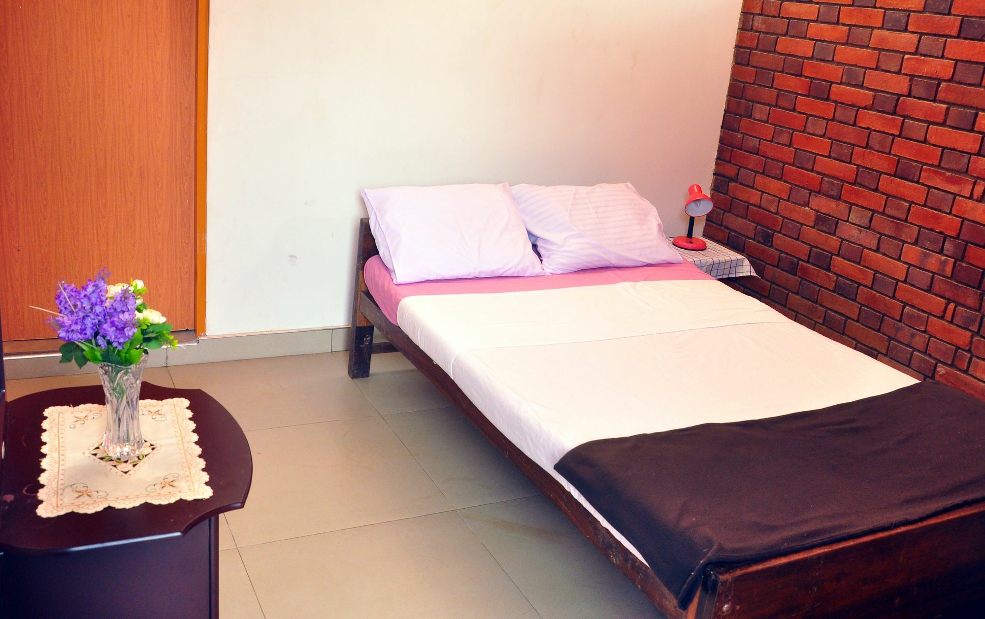 Primrose Inn كاندي المظهر الخارجي الصورة